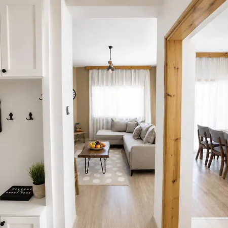 Golden Snitch Flat Apartman Kerínia