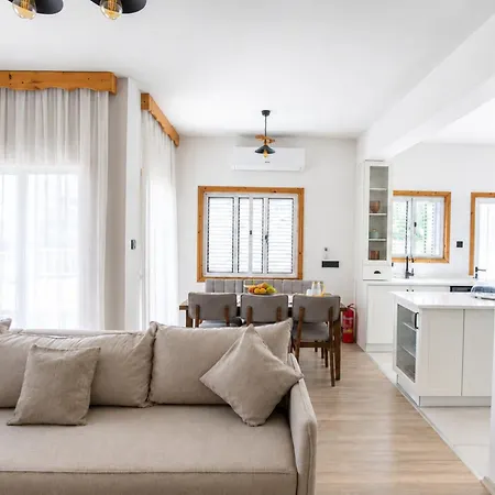 Golden Snitch Flat Apartman Kerínia